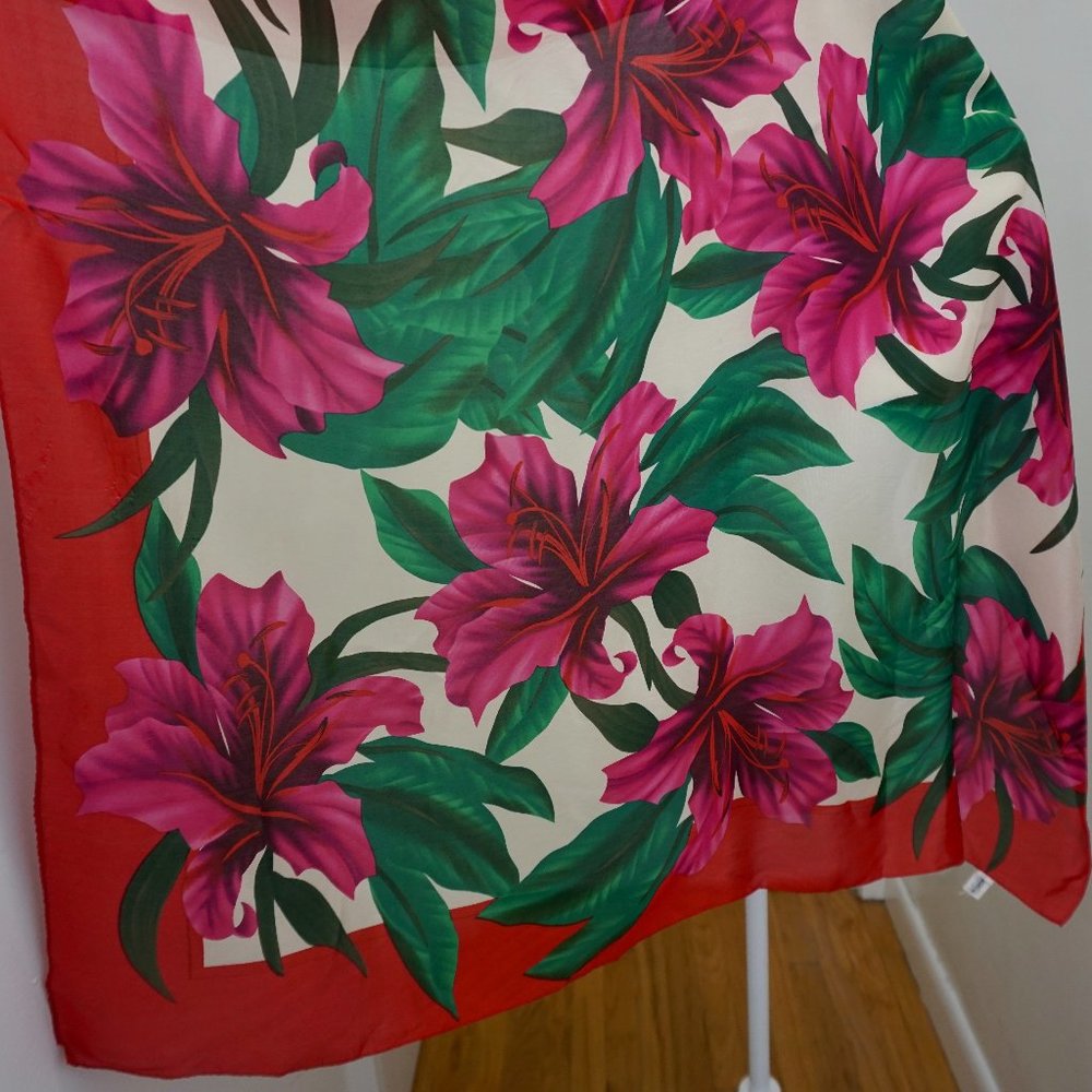 💜 VINTAGE Japanese Floral Silk Scarf Wrap (OS)